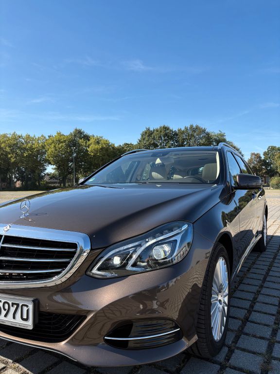 Image of Mercedes-Benz E 350