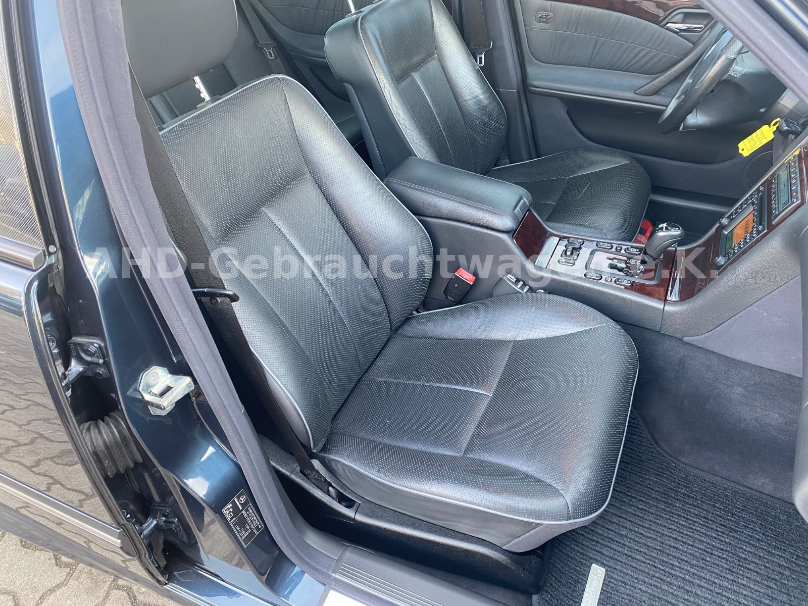 Fahrzeugabbildung Mercedes-Benz E 55 AMG 4-Matic "SAMMLERSTÜCK"