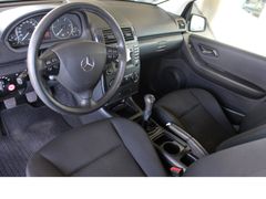 Fahrzeugabbildung Mercedes-Benz A 180 CDI 5-türig,HU und AU fällig