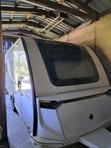 Knaus 500 PF, Südwind; Bugküche - Knaus Wohnwagen Klimaanlage