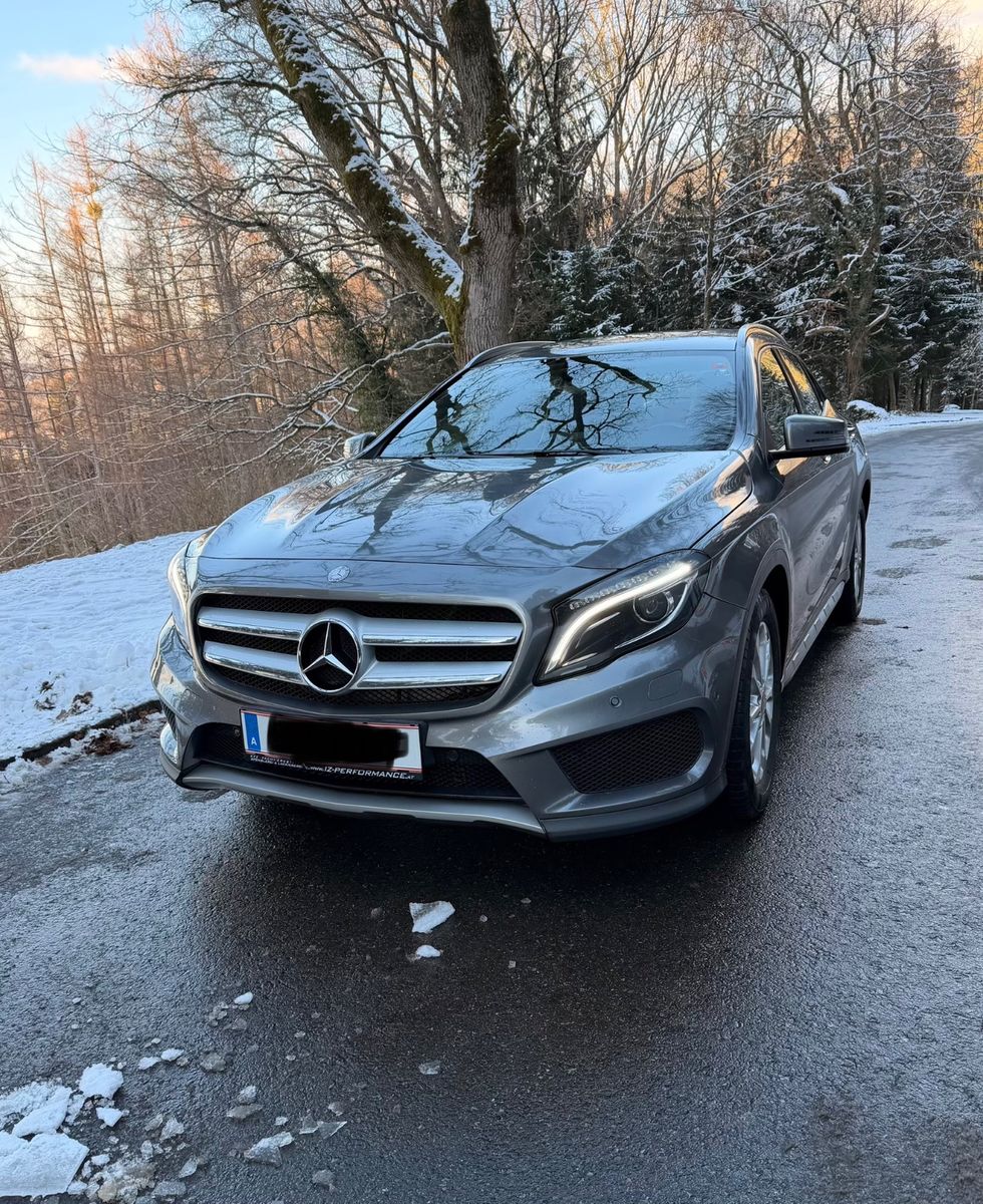 MERCEDES-BENZ GLA 180 d -