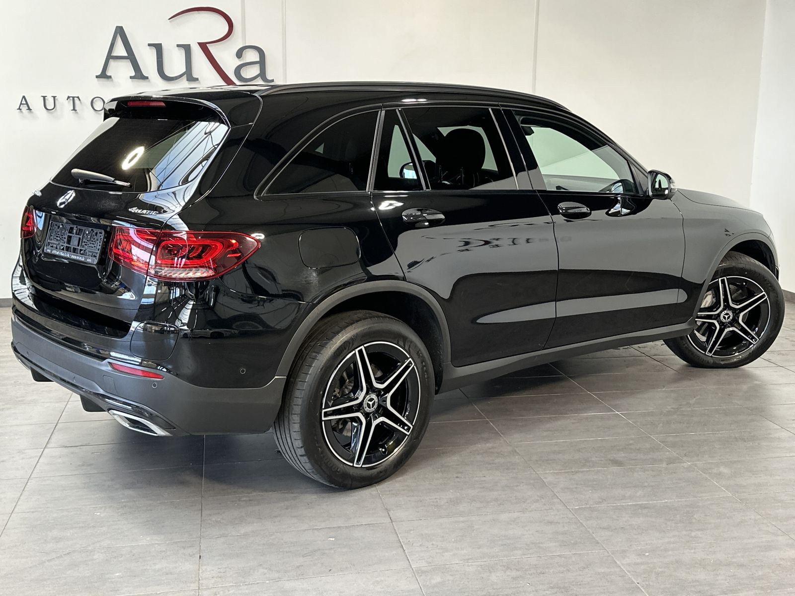 Fahrzeugabbildung Mercedes-Benz GLC 300de 4M AMG-Line NAV+LED+AHK+360°+PANO+19ZO
