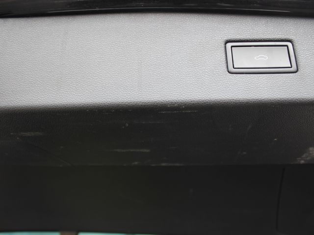 Tiguan 2,0 TDI Highline 4M AHK*Leder*PanoD