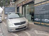 Toyota Corolla 2.0 Tdi D-4D cat 5 porte - Toyota Corolla mit Diesel-Antrieb: Limousine