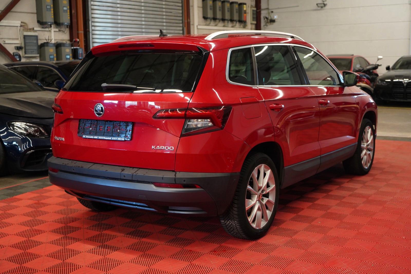 Skoda Karoq 1.5 TSI DSG Style*Unfallfrei*1.Hand*LED*
