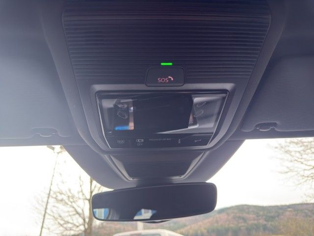Golf R-Line 1.5 l eTSI DSG NAVI+WR+AREAVIEW+LED+
