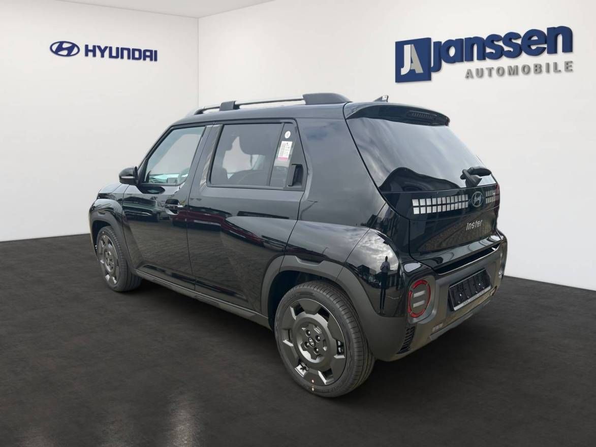 Fahrzeugabbildung Hyundai INSTER Cross (MY26) 49 kWh (115 PS) Elektro Komf