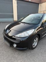 Peugeot 207  1,4l Benziner - Peugeot 207 in Wuppertal