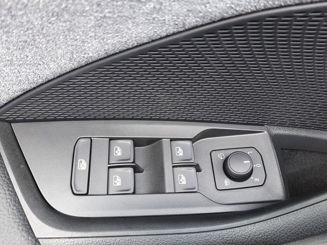 Fahrzeugabbildung Skoda Octavia Combi Selection 2.0TDI DSG PANO Leder