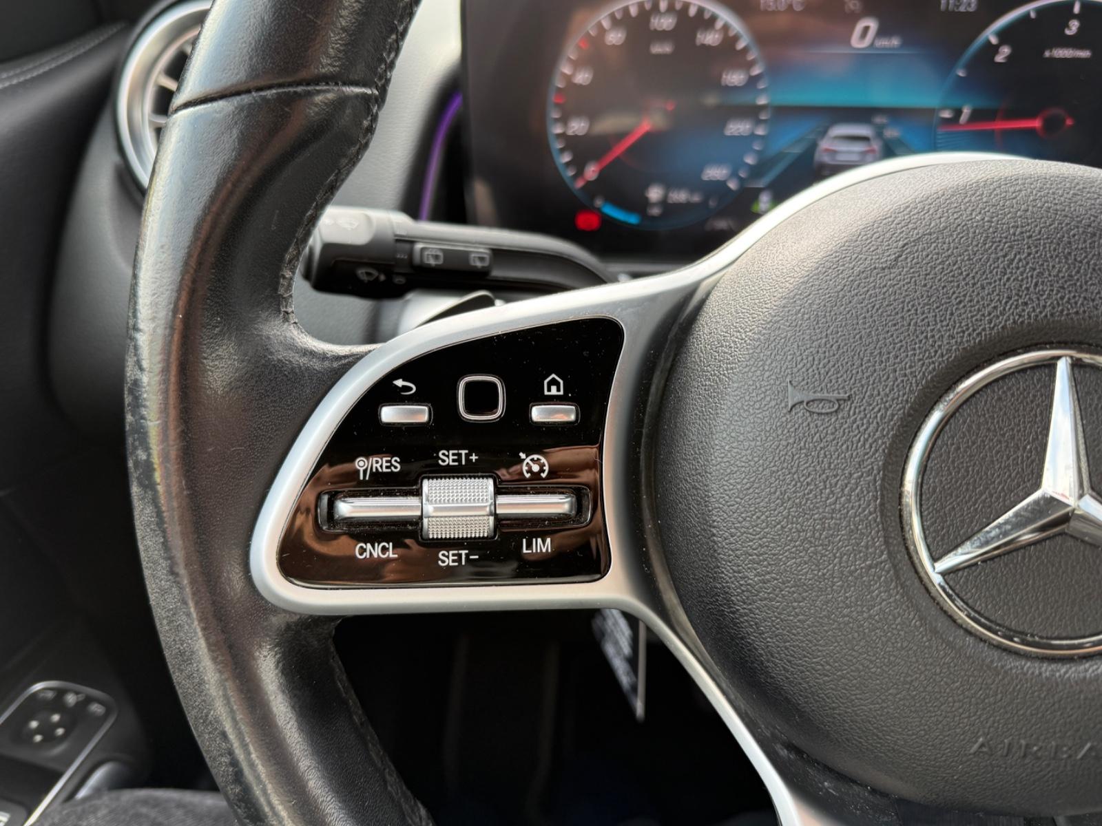 Mercedes-Benz GLB 200d Progressive Business Night Paket Kamera
