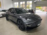 Aston Martin DBX 707/Magnetic/23/Inspire Sport Mono/AHK/STHZG - Aston Martin Gebrauchtwagen in Frankfurt