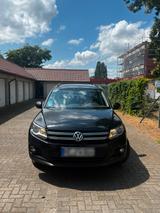 Volkswagen Tiguan 1.6 2011 Jahr 131300 km - Volkswagen Tiguan: Kombi