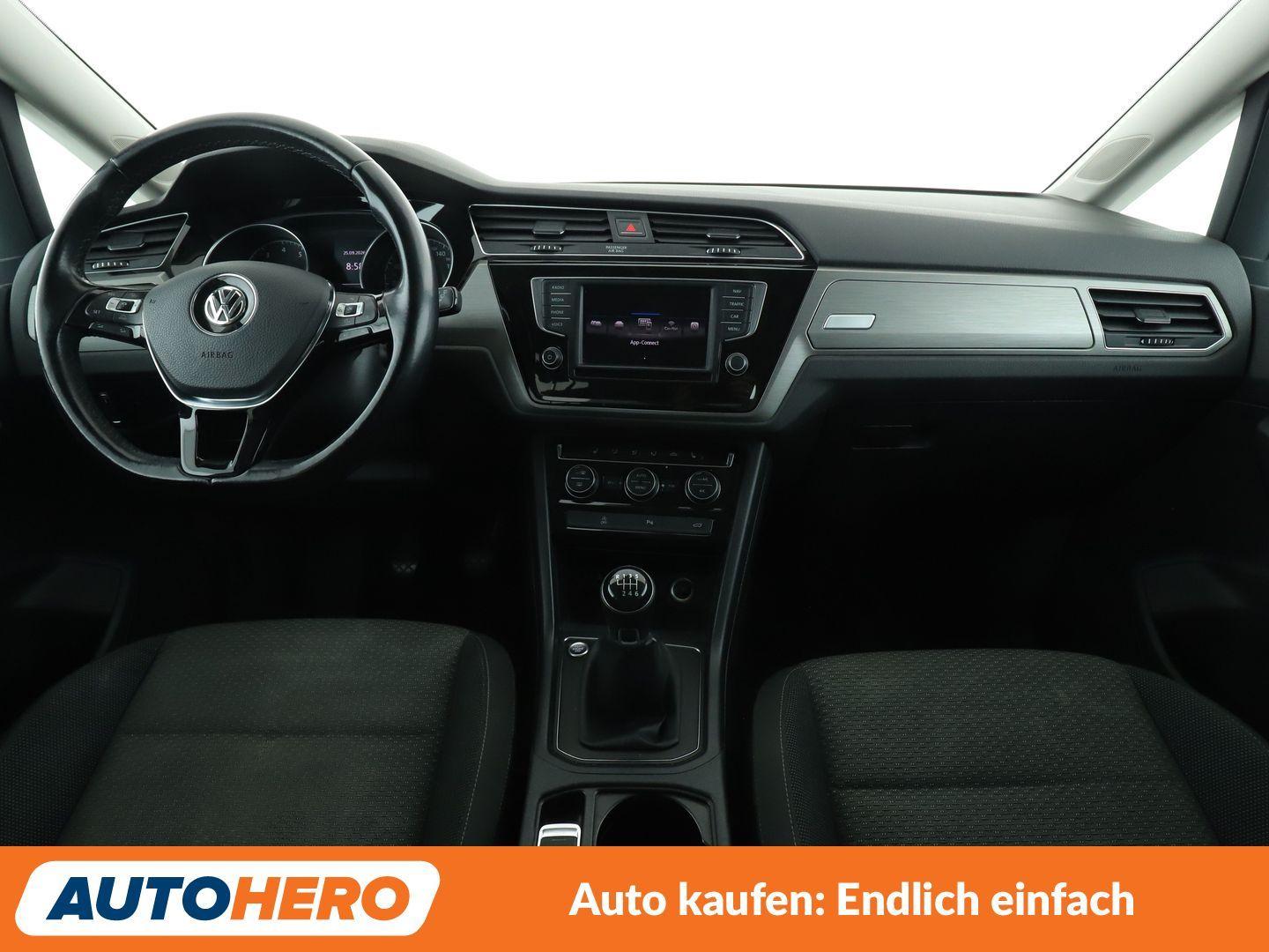 Volkswagen Touran 1.4 TSI Comfortline BlueMotion Tech *NAVI