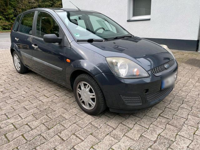 Ford fiesta 1,3 Benzin TÜV 12,2025