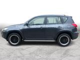 Toyota RAV 4  Sol*AWD*TÜV & SERVICE NEU* - Toyota RAV 4 mit Diesel-Antrieb: Geländewagen