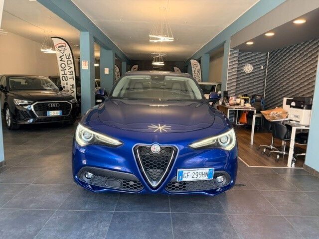 Alfa Romeo Stelvio 2.2 Turbodiesel 190 CV AT8 RW imagem 2
