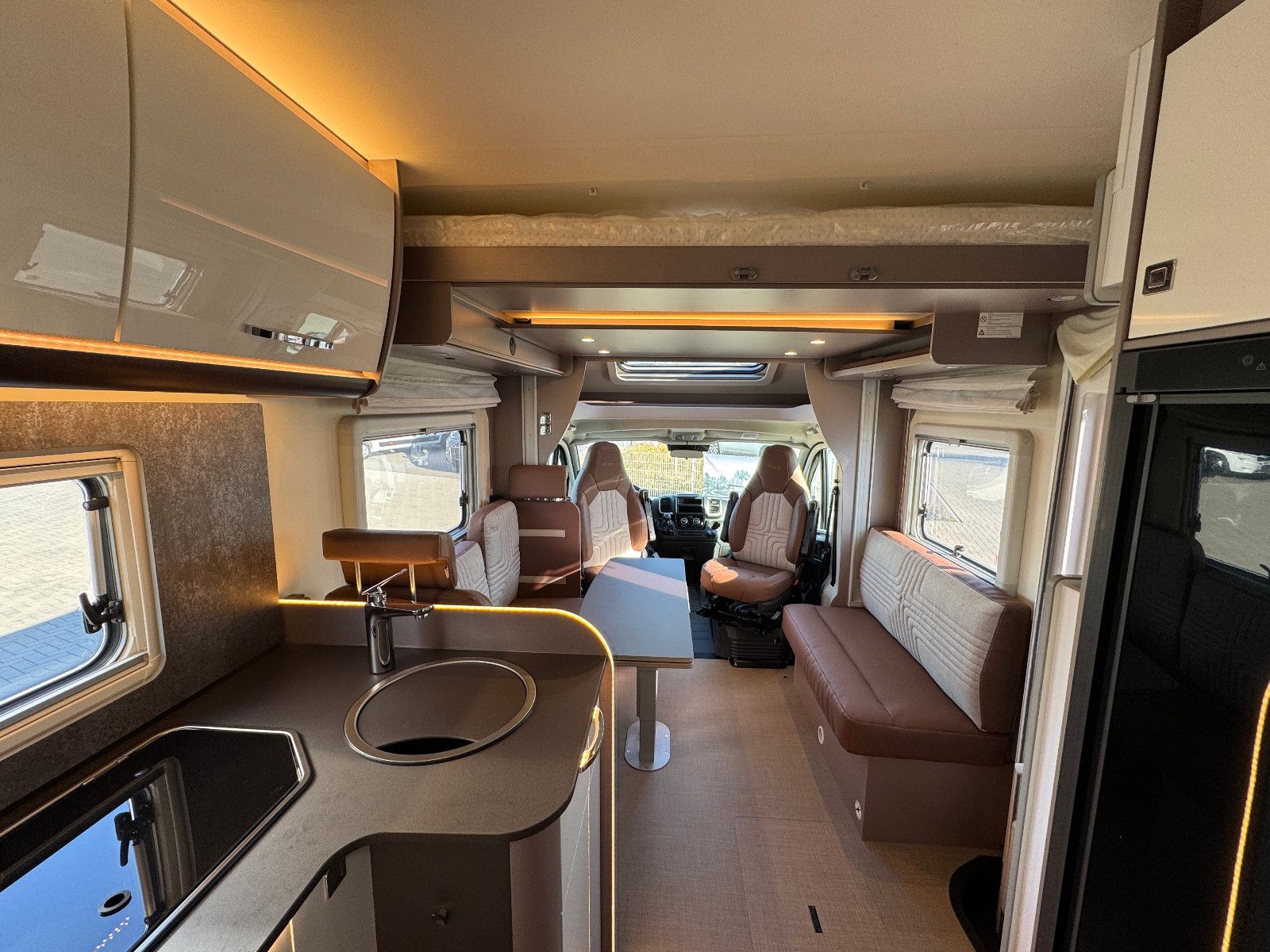 Fahrzeugabbildung Bürstner Lyseo TD 594 - 16.073€ SPAREN!