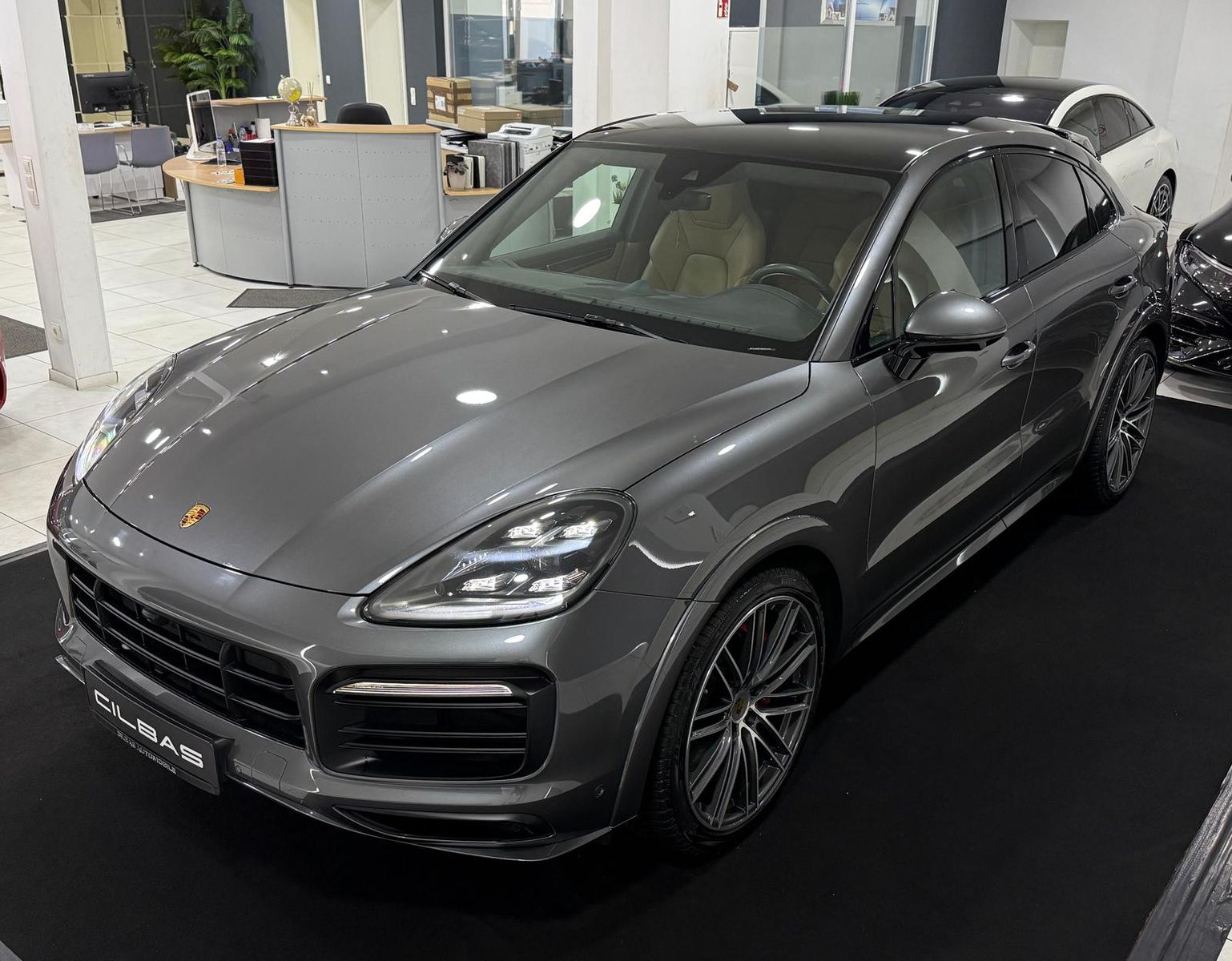 PORSCHE Cayenne GTS COUPE*SPORT-DESIGN*PANO*LEDER BEIGE*