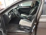 Volkswagen Passat Variant 2.0 TDI Highline*AHK*ACC*Massage* - mit Diesel-Antrieb: Braun, Alcantara, Kombi