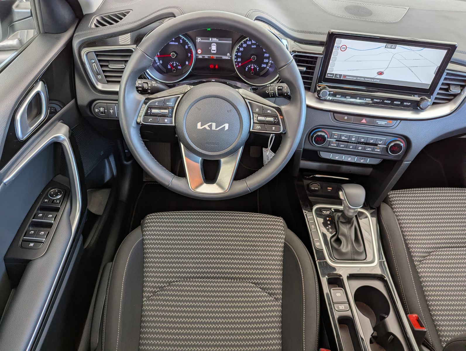 Fahrzeugabbildung Kia cee'd / Ceed 1.5 Spirit JBL ACC Kamera 7J-Gar