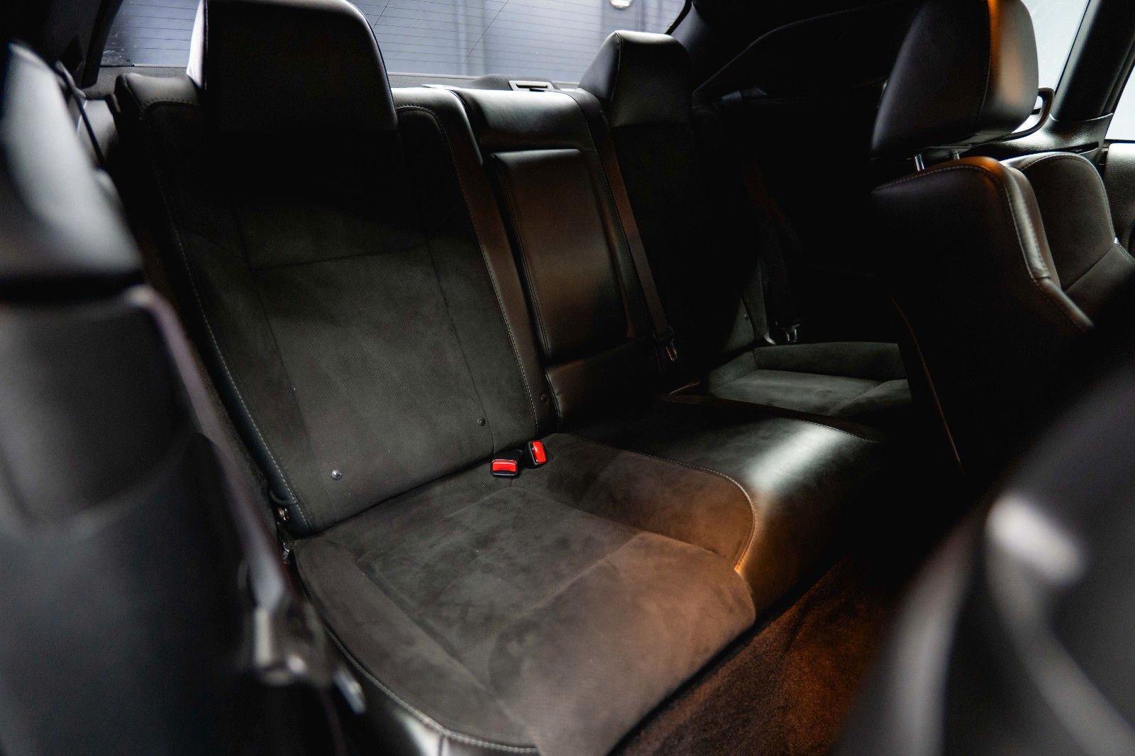 Fahrzeugabbildung Dodge Challenger 6.4 V8 SRT 392 R/T SCAT PACK Perform.