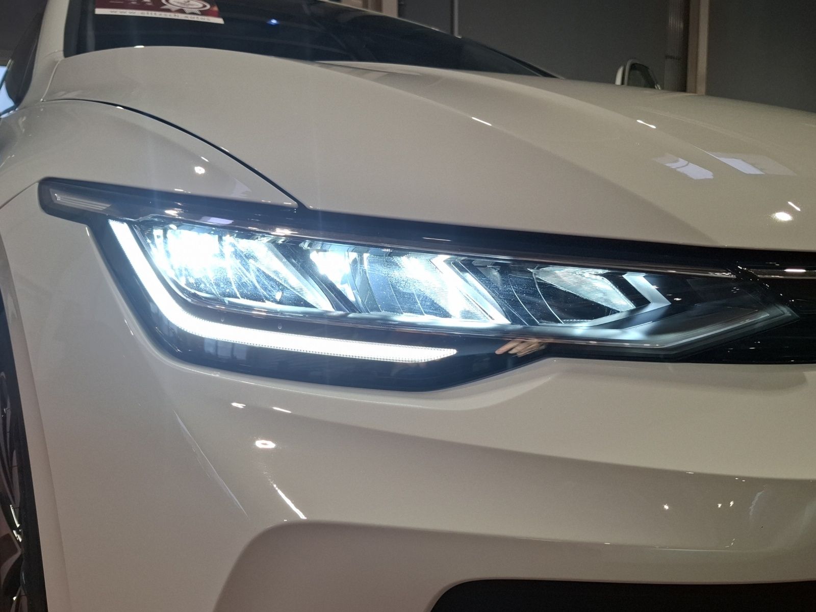 Fahrzeugabbildung Volkswagen Golf VIII TSI Goal Standhzg LED CarPlay AID ACC