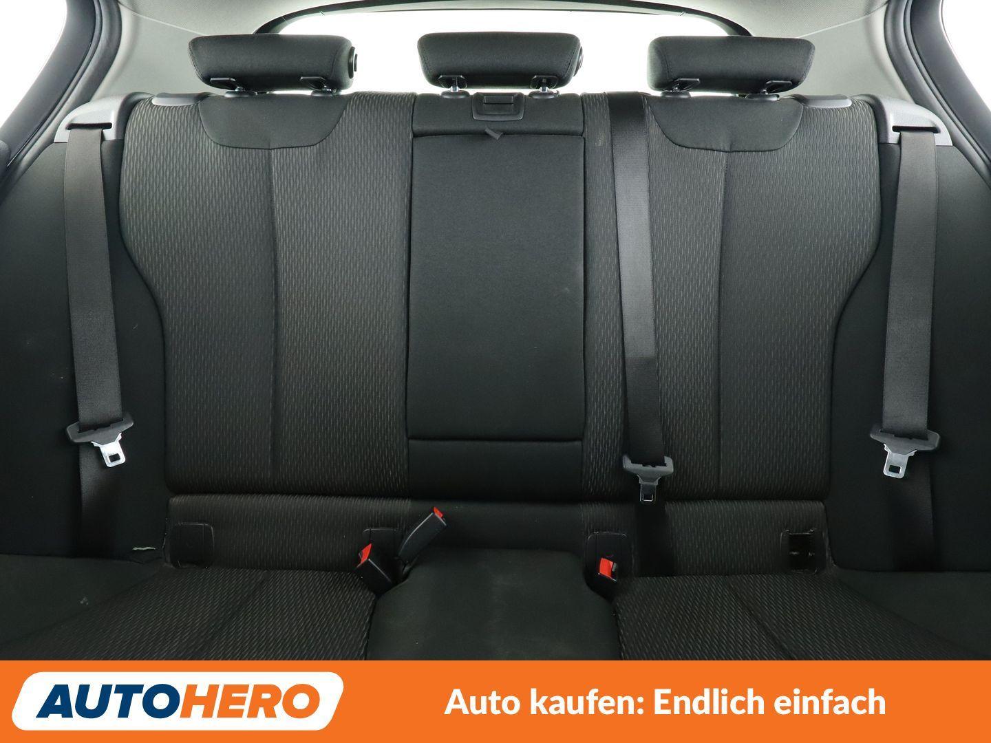 BMW 1er 116i Advantage *NAVI*TEMPO*PDC*SHZ*ALU*KLIMA