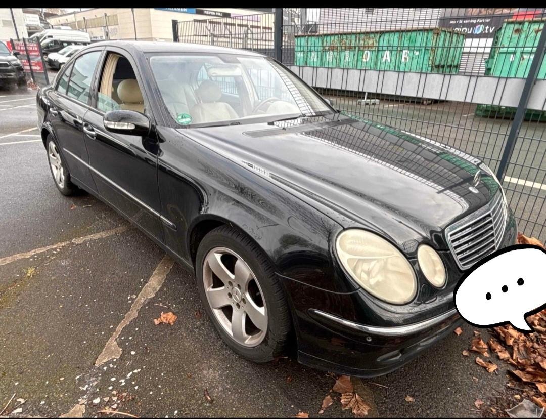 Mercedes-Benz E 320 AVANTGARDE