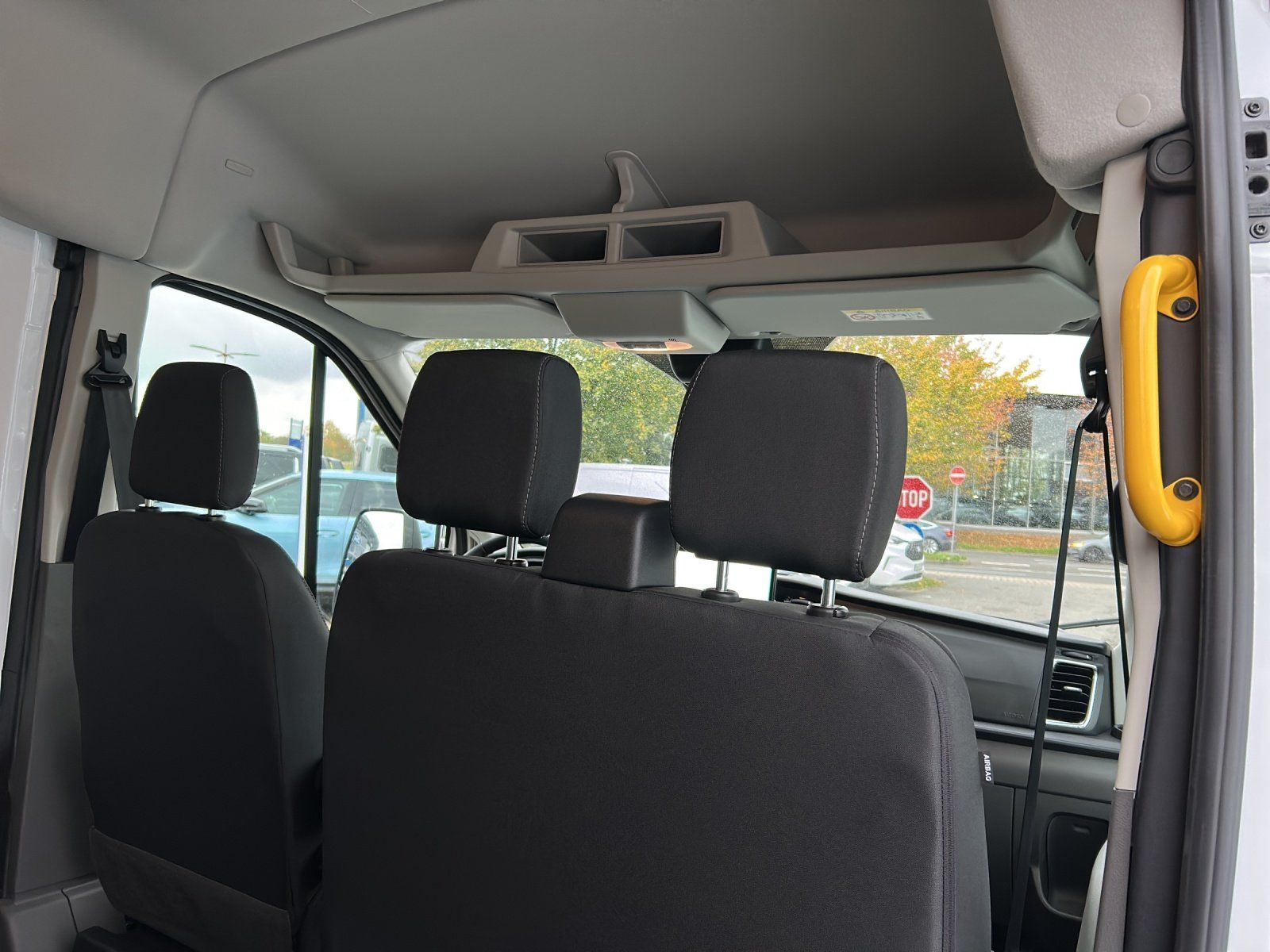 Fahrzeugabbildung Ford Transit Kombi 350L3 Trend 6 Sitze GJR Techno Pak