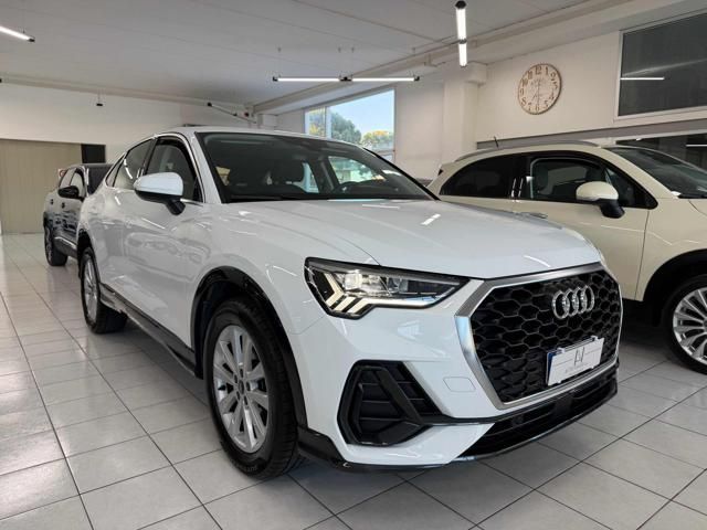 Image of Audi Q3