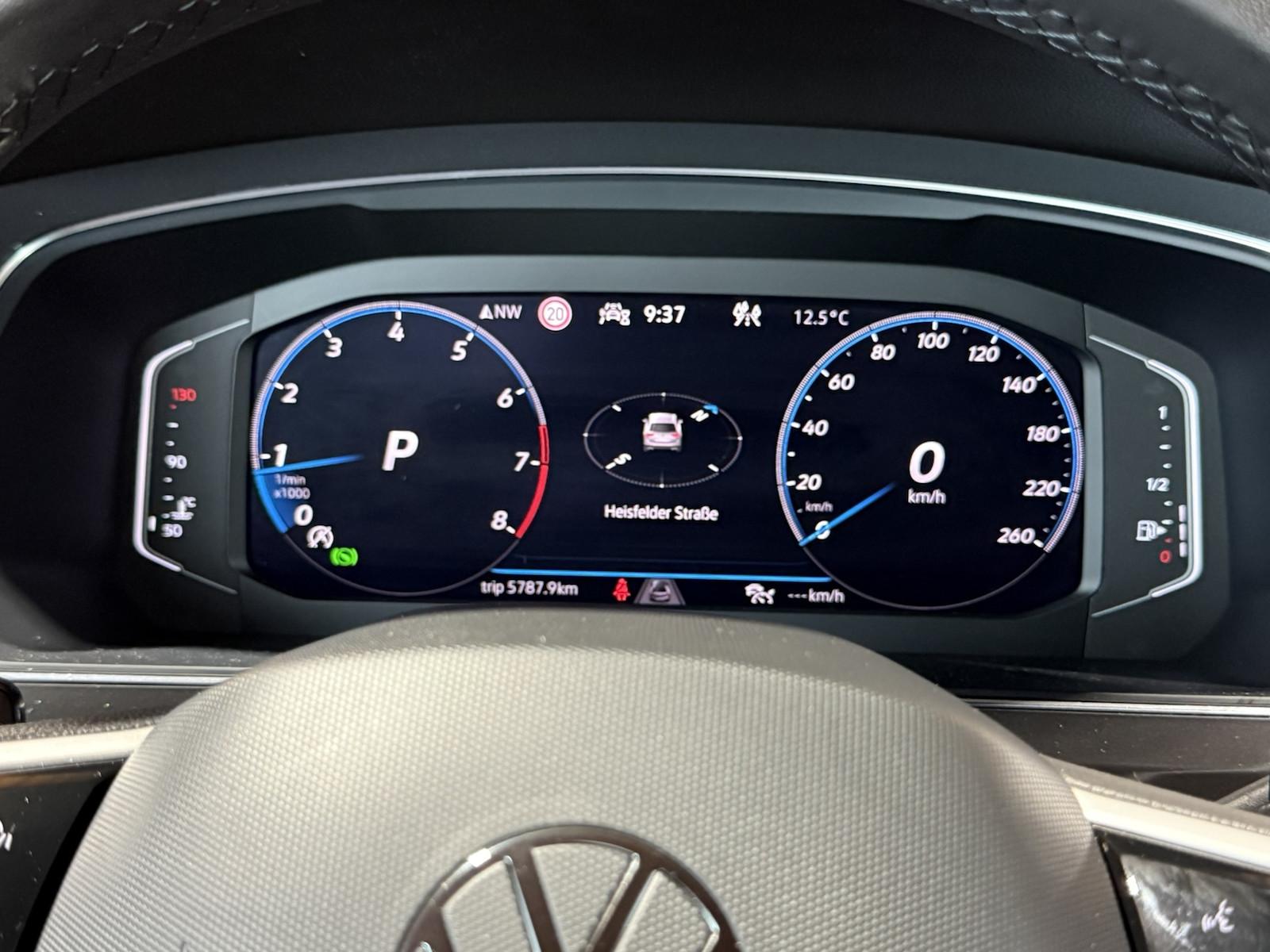 Volkswagen Tiguan Allspace 2,0 TSI R-Line Black 4M *Matrix*, миниатюра 23