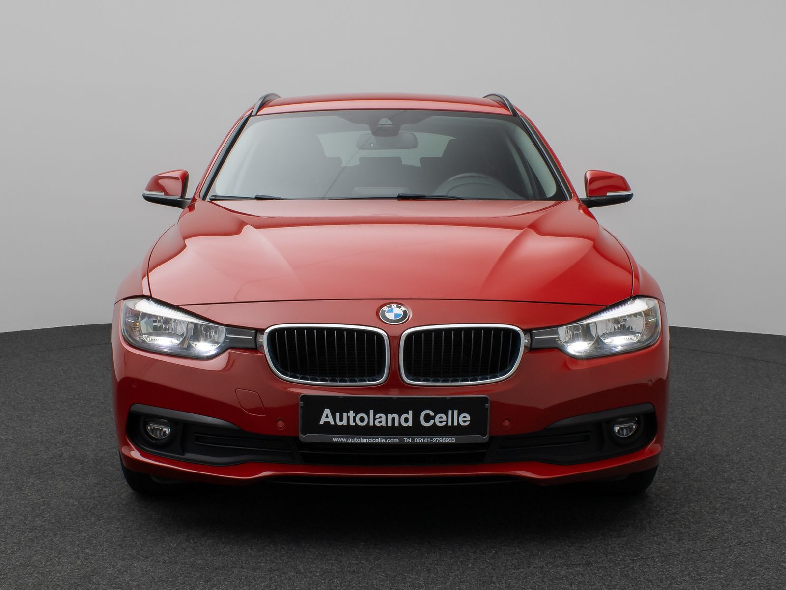Fahrzeugabbildung BMW 320d xD Navi Lordos PDC LED Komfort AHK Sport