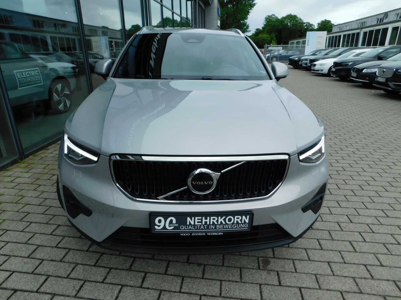 Fahrzeugabbildung Volvo XC40 B4 B DKG Core 'ACC, BLIS, AHK'
