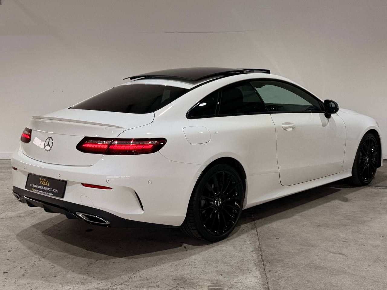 Mercedes-Benz E 220d Coupe*AMG*PANO*360°*NIGHT*BURM*WIDE* foto 5
