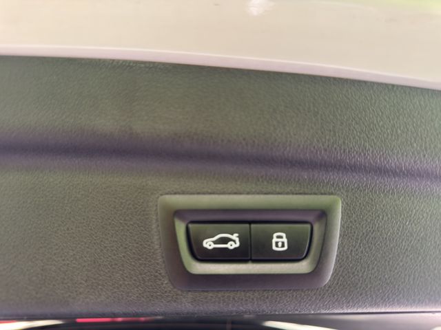Fahrzeugabbildung BMW 218i Active Tourer M Sport Kamera+Pano+H&K+ACC