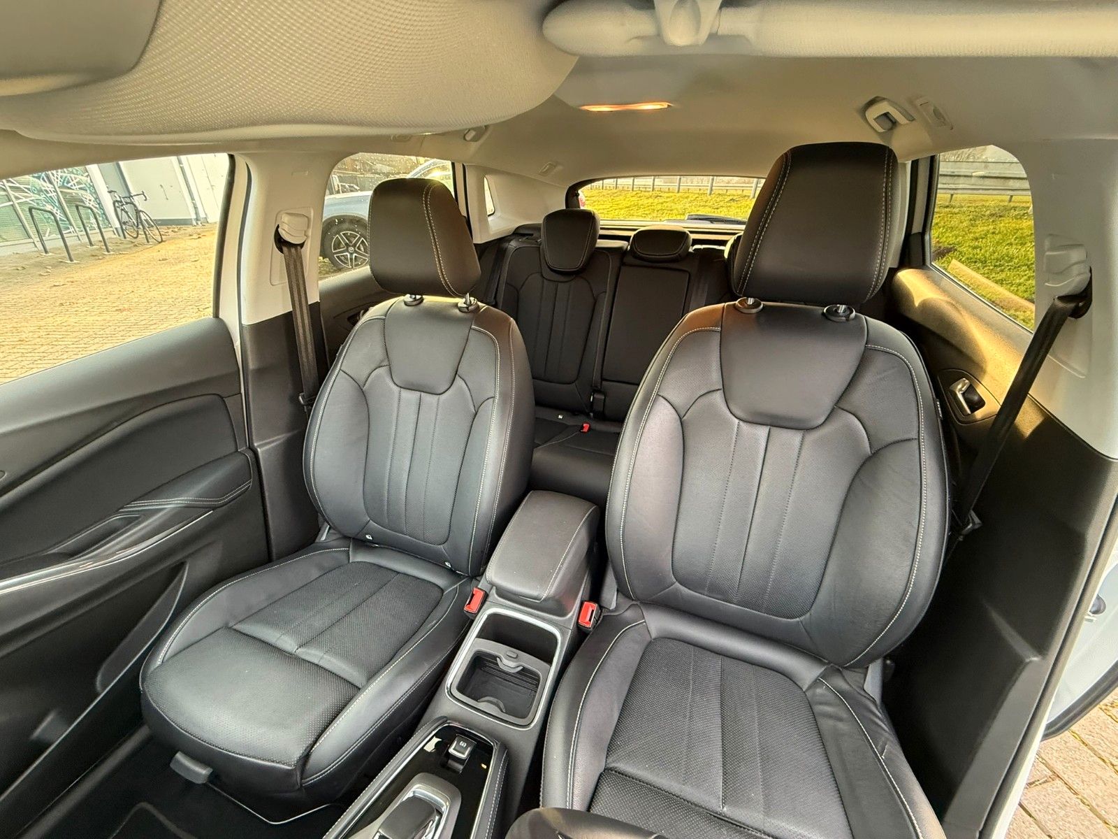 Fahrzeugabbildung Opel Grandland (X)+ALLRAD+ULTIMATE+AHK+NEUE BATTERIE