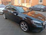 Mercedes-Benz A 200 CDI BlueEFFICIENCY Urban Urban - Mercedes-Benz A 200 aus 2013 mit Diesel-Antrieb: Limousine