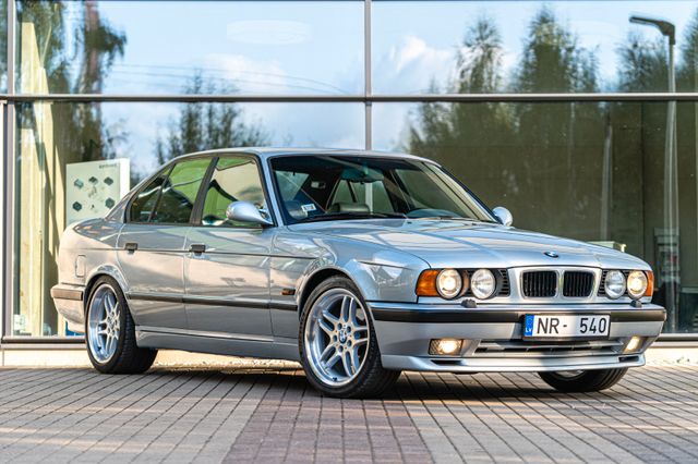 BMW 540 M; E34; Manual; Original; LSD diff