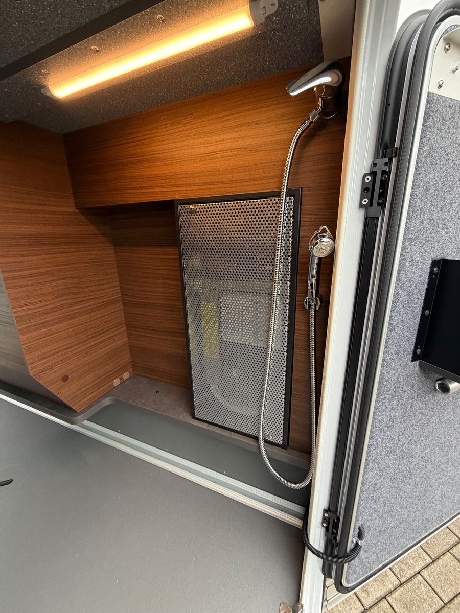 Fahrzeugabbildung Carthago chic c-line 4.9 LE MJ26 Cortina