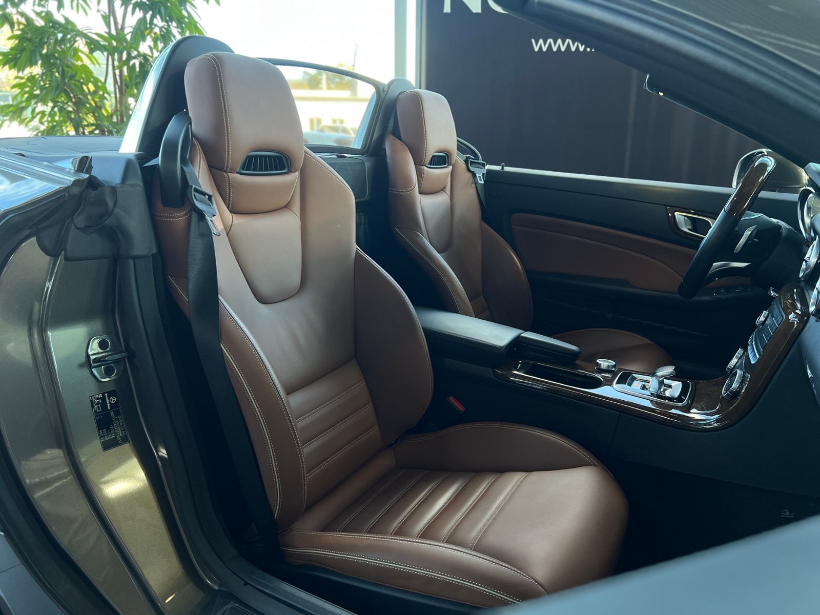 Fahrzeugabbildung Mercedes-Benz SLC 200 LED LEDER NAV SHZ PDC 18"