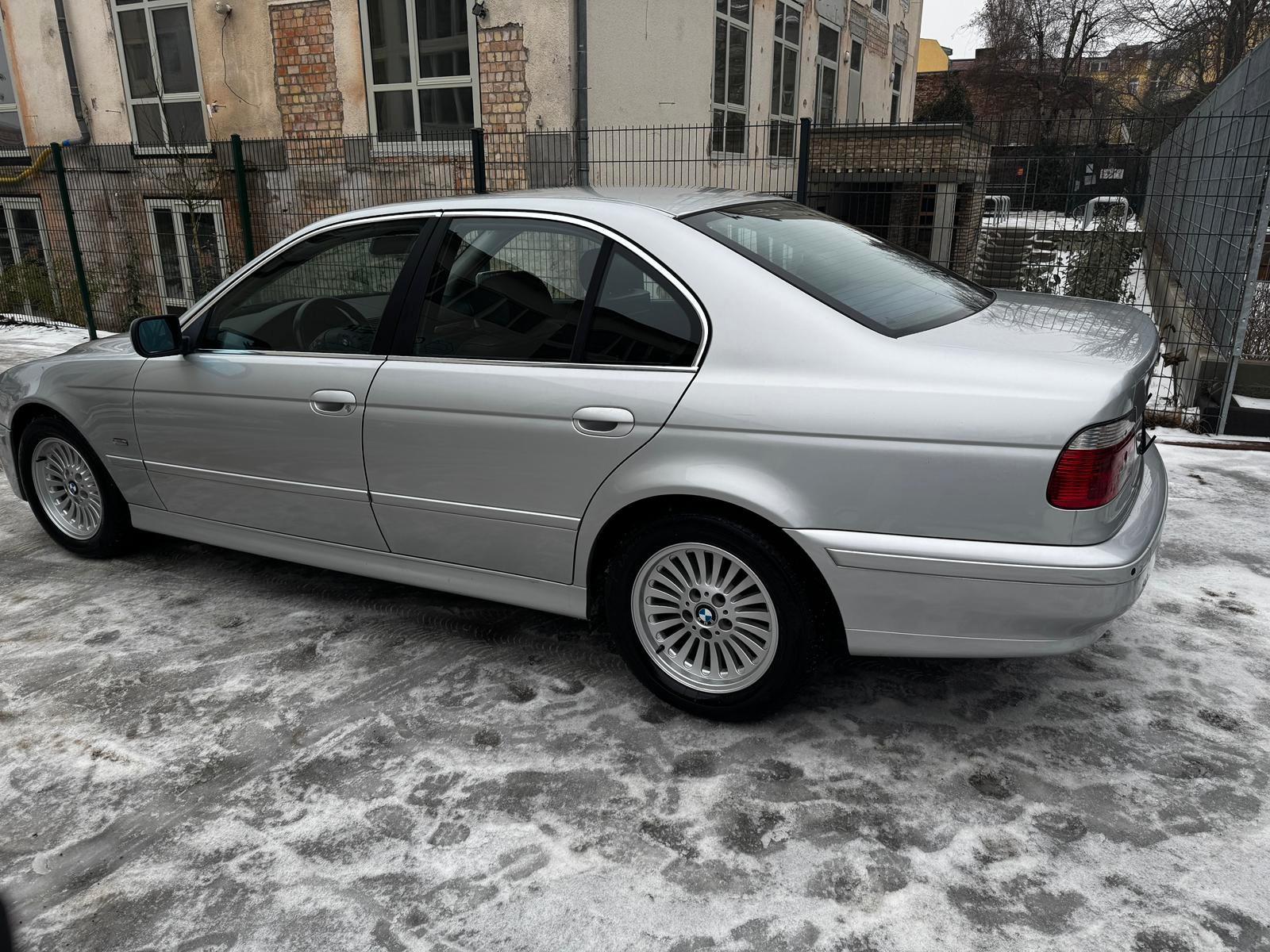 BMW 520i Aut*Leder*PDC*Schiebedach*Rostfrei!