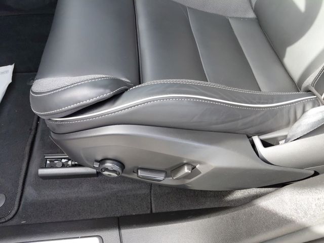 VOLVO XC 60 (Bild 15 von Array)