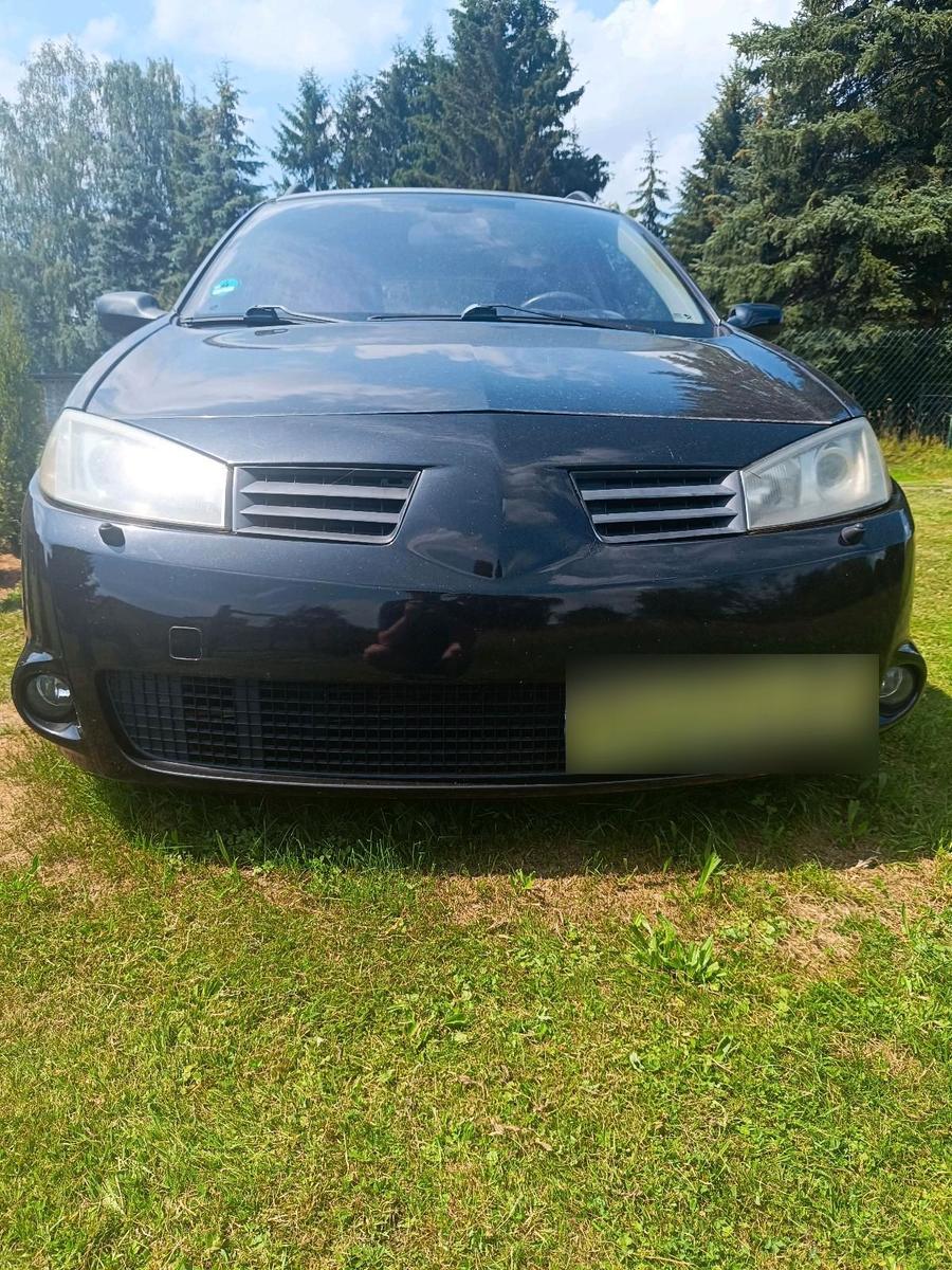 Renault Megane 2004 — rear view
