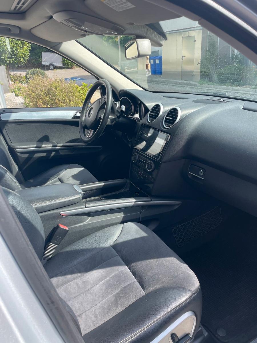 Mercedes-Benz ML 350 / TÜV & Bremsen neu