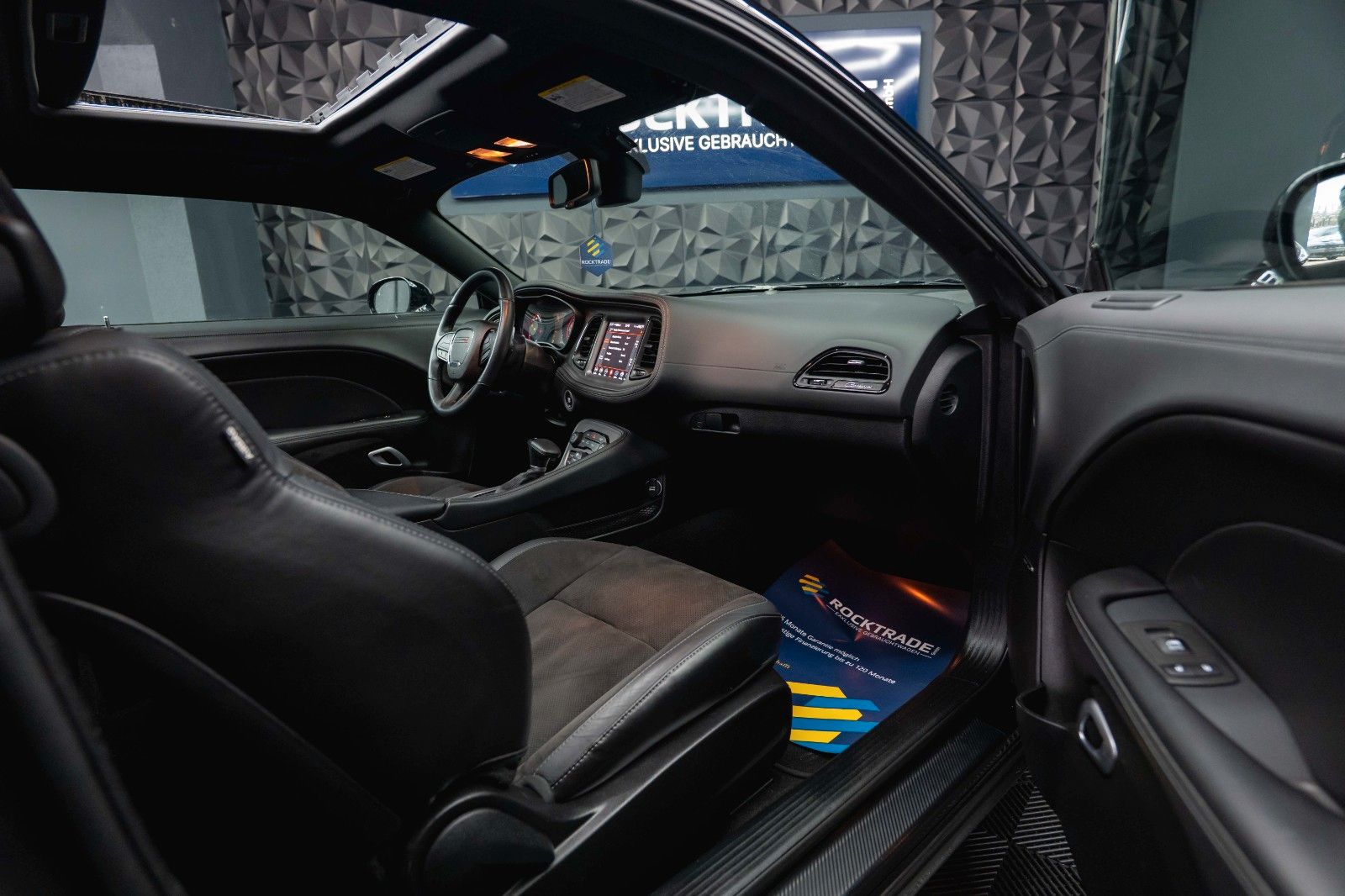 Fahrzeugabbildung Dodge Challenger 5.7 V8 R/T SRT Performance SuperTrack