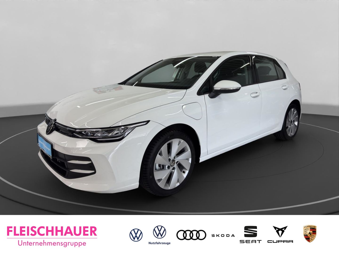 Volkswagen Golf VIII Life 1.5 TSI eHybrid LED+ACC+HUD+NAVI+