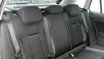 Skoda Kamiq Tour 1,5 TSI PDC DAB LED SHZ