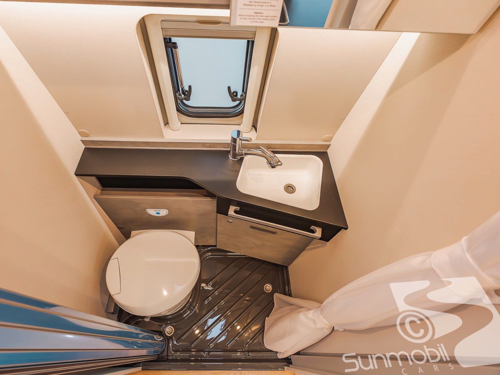 Fahrzeugabbildung Crosscamp Camper Van 600 Fiat Automatik