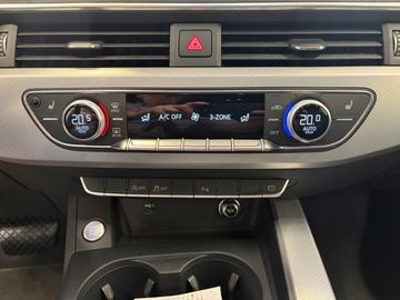 Audi A4 - 12