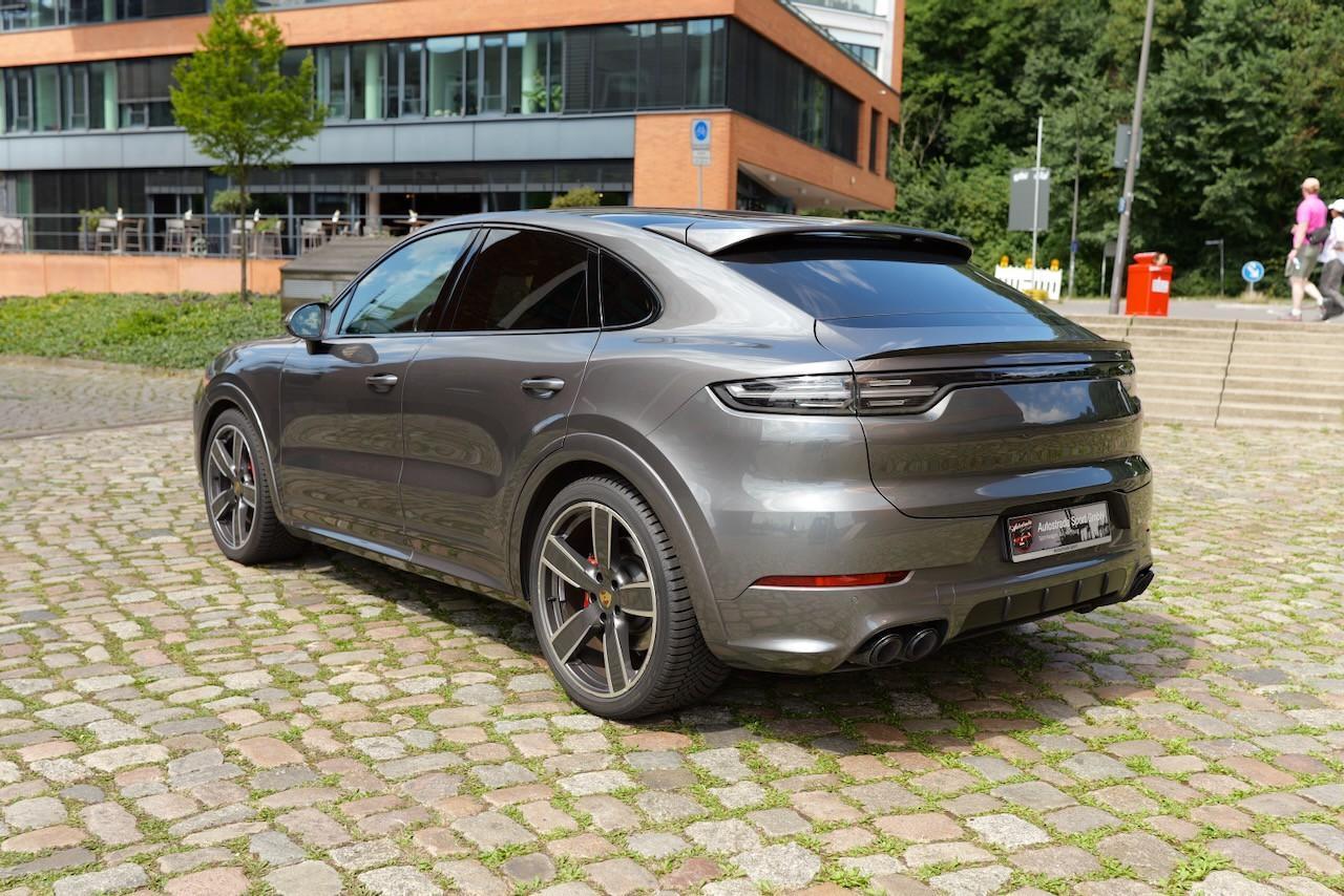 Porsche Cayenne Coupé GTS 460ch - Sport Chrono - Toit ouvrant panoramique - Carplay - Hayon éléctrique